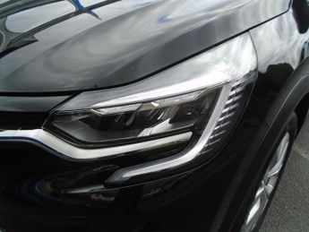 Renault Captur 1.6 E-TECH Iconic Edition Auto Euro 6 (s/s) 5dr