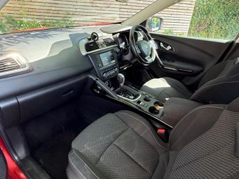RENAULT KADJAR 1.5 dCi Dynamique Nav SUV 5dr Diesel EDC Euro 6 (s/s) (110 ps) 1