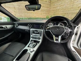MERCEDES-BENZ SLK 2.1 SLK250d AMG Sport Convertible 2dr Diesel G-Tronic Euro 6 (s/