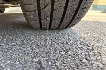 Toyota Yaris 1.5 VVT-h Excel E-CVT Euro 6 (s/s) 5dr
