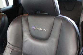 Volvo XC60 2.4 D5 R-Design Lux Nav Geartronic AWD Euro 5 5dr