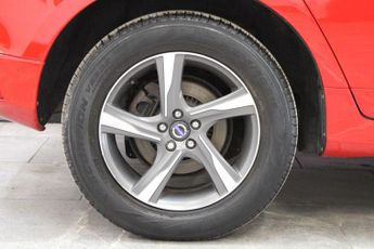 Volvo XC60 2.4 D5 R-Design Lux Nav Geartronic AWD Euro 5 5dr