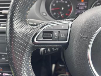 Audi Q3 1.4 TFSI CoD Black Edition S Tronic Euro 6 (s/s) 5dr