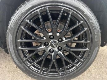 Audi Q3 1.4 TFSI CoD Black Edition S Tronic Euro 6 (s/s) 5dr