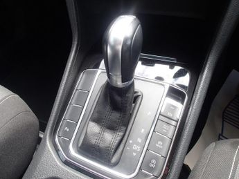 Volkswagen Golf SV 2.0 TDI BlueMotion Tech GT DSG Euro 6 (s/s) 5dr