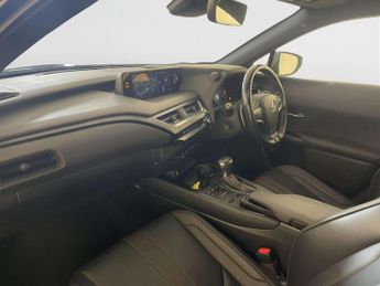 Lexus UX 2.0 250h F Sport SUV 5dr Petrol Hybrid E-CVT Euro 6 (s/s) (184 p