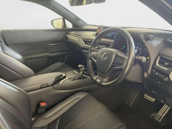 Lexus UX 2.0 250h F Sport SUV 5dr Petrol Hybrid E-CVT Euro 6 (s/s) (184 p
