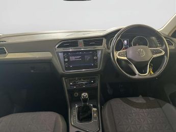 Volkswagen Tiguan 2.0 TDI Life SUV 5dr Diesel Manual Euro 6 (s/s) (150 ps)