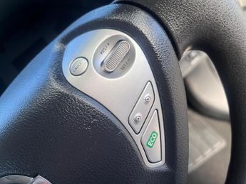 Nissan Leaf 24kWh Acenta Auto 5dr
