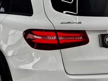 Mercedes-Benz GLC 4.0 GLC63 V8 BiTurbo AMG (Premium) SpdS MCT 4MATIC+ Euro 6 (s/s)