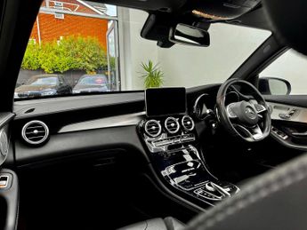 Mercedes-Benz GLC 4.0 GLC63 V8 BiTurbo AMG (Premium) SpdS MCT 4MATIC+ Euro 6 (s/s)
