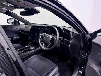 Lexus RZ 450e 71.4kWh Takumi SUV 5dr Electric Auto DIRECT4 (313 ps)