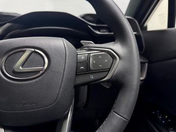 Lexus RZ 450e 71.4kWh Takumi SUV 5dr Electric Auto DIRECT4 (313 ps)