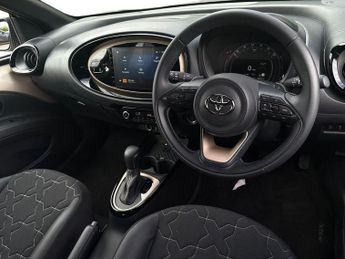 Toyota Aygo X 1.0 VVT-i Exclusive Hatchback 5dr Petrol x-shift Euro 6 (s/s) (7