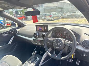Audi Q2 1.5 TFSI CoD 35 S line SUV 5dr Petrol S Tronic Euro 6 (s/s) (150