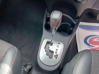 Toyota Yaris 1.33 Dual VVT-i SR Multidrive S Euro 5 5dr