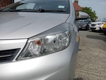 Toyota Yaris 1.33 Dual VVT-i SR Multidrive S Euro 5 5dr