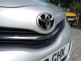 Toyota Yaris 1.33 Dual VVT-i SR Multidrive S Euro 5 5dr