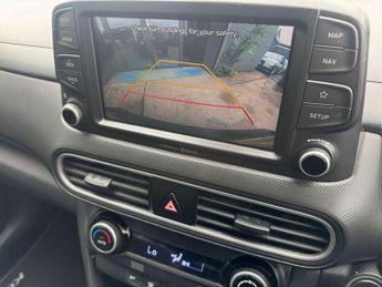 HYUNDAI KONA 1.0 T-GDi Blue Drive Premium SUV 5dr Petrol Manual Euro 6 (s/s) 