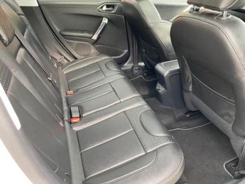 Peugeot 2008 1.6 VTi Allure Auto Euro 5 5dr