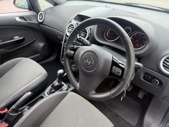 Vauxhall Corsa 1.4i 16v SE 5dr (a/c)