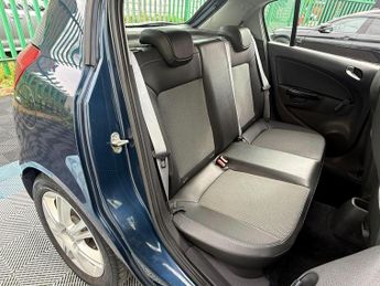 Vauxhall Corsa 1.4i 16v SE 5dr (a/c)