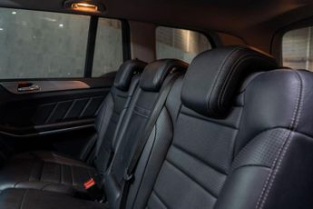 Mercedes-Benz GL Class 5.5 GL63 V8 BiTurbo AMG SpdS+7GT 4WD Euro 6 (s/s) 5dr