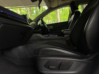 Kia Sportage 1.6 T-GDi MHEV 4 DCT AWD Euro 6 (s/s) 5dr