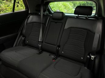 Kia Sportage 1.6 T-GDi MHEV 4 DCT AWD Euro 6 (s/s) 5dr