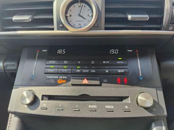 Lexus RC 2.5 300h F Sport CVT Euro 6 (s/s) 2dr