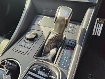 Lexus RC 2.5 300h F Sport CVT Euro 6 (s/s) 2dr