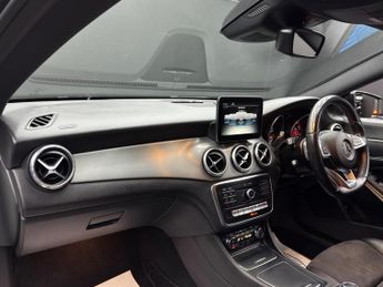 Mercedes-Benz CLA 2.1 CLA220d AMG Line Coupe 7G-DCT Euro 6 (s/s) 4dr