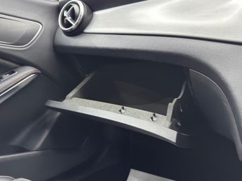 Mercedes-Benz CLA 2.1 CLA220d AMG Line Coupe 7G-DCT Euro 6 (s/s) 4dr