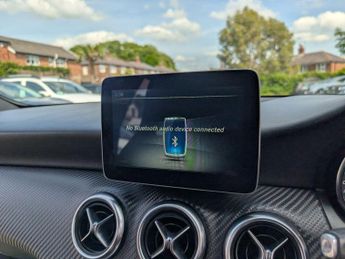 Mercedes-Benz A Class 2.1 A200d AMG Line (Premium) 7G-DCT Euro 6 (s/s) 5dr