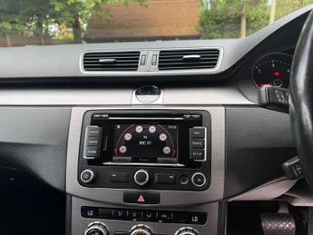 Volkswagen Passat 2.0 TDI BlueMotion Tech Highline DSG Euro 5 (s/s) 5dr