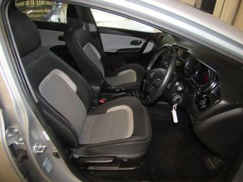 Kia Ceed 1.6 GDi 3 DCT Euro 5 5dr