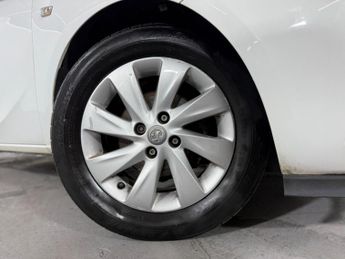 Vauxhall Corsa 1.4i ecoFLEX Design Euro 6 5dr