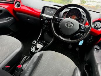 Toyota AYGO 1.0 VVT-i x-pression x-shift Euro 6 5dr