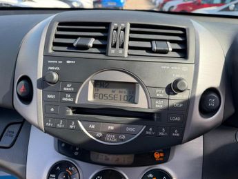 Toyota RAV4 2.0 XT-R SUV 5dr Petrol Automatic 4WD (212 g/km, 150 bhp)