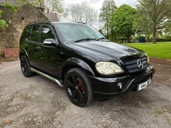 Mercedes-Benz M Class 5.4 ML55 AMG 5dr