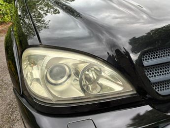 Mercedes-Benz M Class 5.4 ML55 AMG 5dr