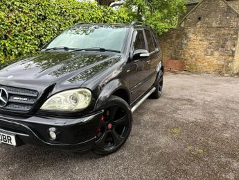 Mercedes-Benz M Class 5.4 ML55 AMG 5dr