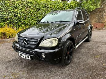 Mercedes-Benz M Class 5.4 ML55 AMG 5dr