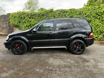 Mercedes-Benz M Class 5.4 ML55 AMG 5dr
