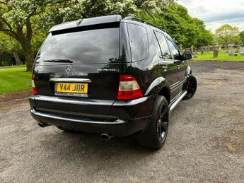 Mercedes-Benz M Class 5.4 ML55 AMG 5dr