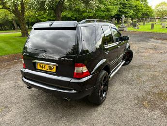 Mercedes-Benz M Class 5.4 ML55 AMG 5dr
