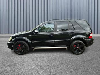 Mercedes-Benz M Class 5.4 ML55 AMG 5dr