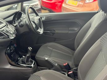 Ford Fiesta 1.0T EcoBoost Zetec Euro 6 (s/s) 3dr