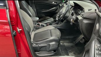 Vauxhall Grandland X 1.2 Turbo Sport Nav Auto Euro 6 (s/s) 5dr