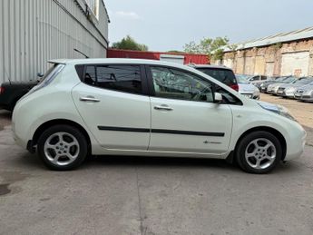 Nissan Leaf 24kWh Auto 5dr